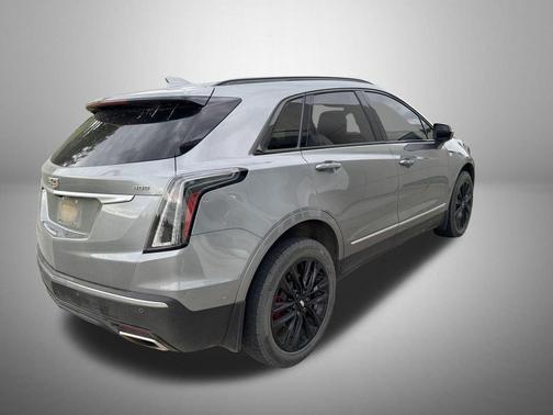 Argent Silver Metallic 2023 Cadillac XT5 Sport