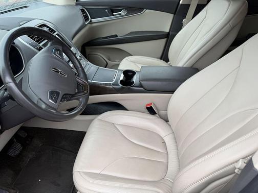 Ruby Red Metallic Tinted Clearcoat 2016 Lincoln MKX Select