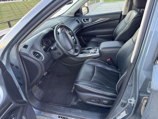 2017 INFINITI QX60 Base