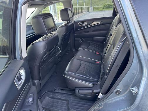 2017 INFINITI QX60 Base