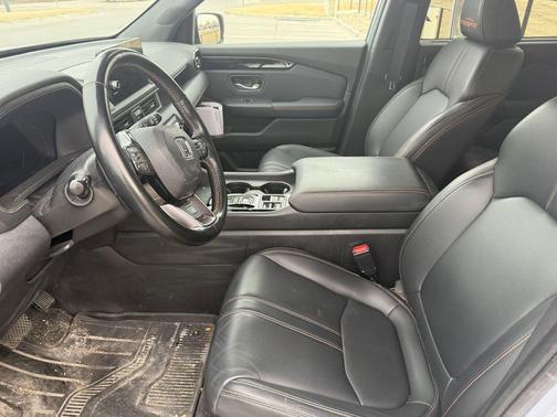 2023 Honda Pilot AWD TrailSport