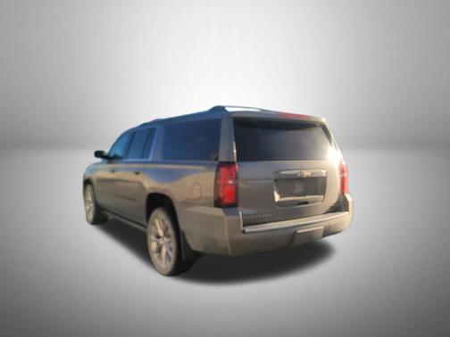 Pepperdust Metallic 2019 Chevrolet Suburban Premier