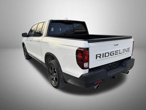2025 Honda Ridgeline Black