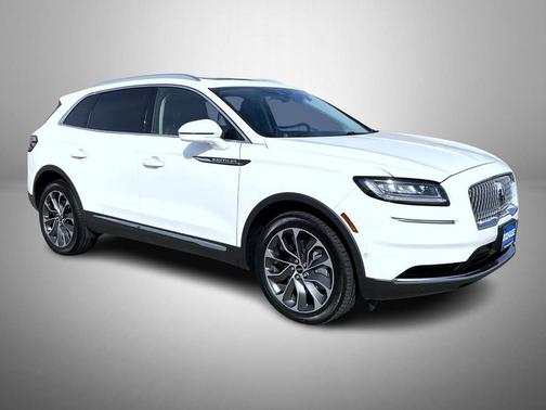 Pristine White Metallic Tri-Coat 2023 Lincoln Nautilus Reserve