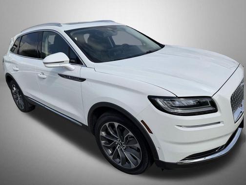 Pristine White Metallic Tri-Coat 2023 Lincoln Nautilus Reserve