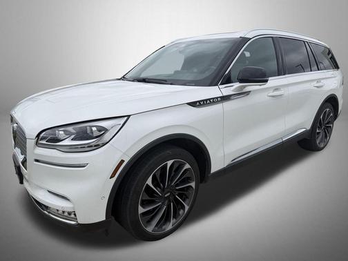 Pristine White Metallic Tri-Coat 2020 Lincoln Aviator Reserve AWD