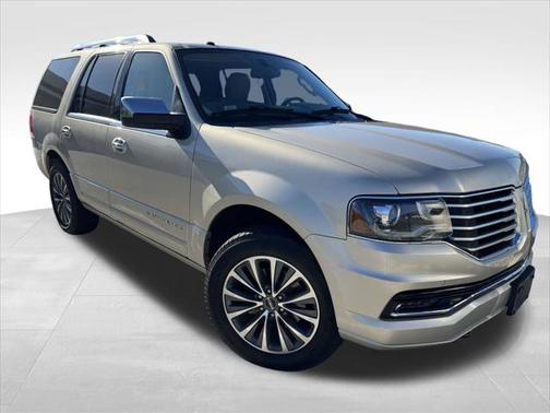2017 Lincoln Navigator Select