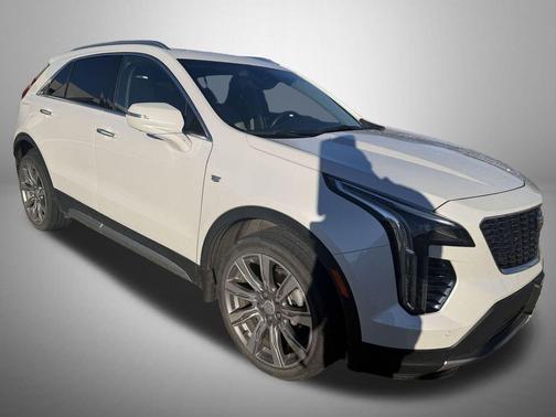 2022 Cadillac XT4 Premium Luxury