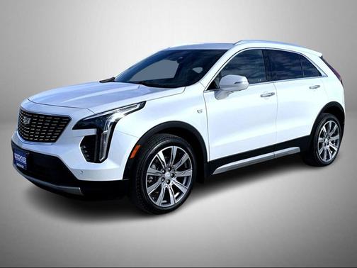 2022 Cadillac XT4 Premium Luxury