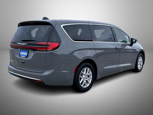 Ceramic Gray Clearcoat 2025 Chrysler Pacifica L