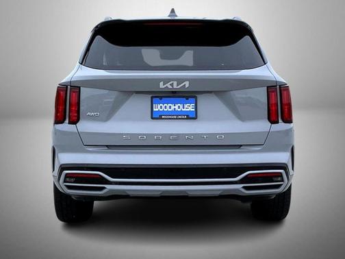 Wolf Gray 2022 Kia Sorento SX