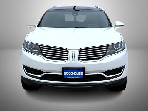 White Platinum Metallic Tri-Coat 2016 Lincoln MKX Reserve