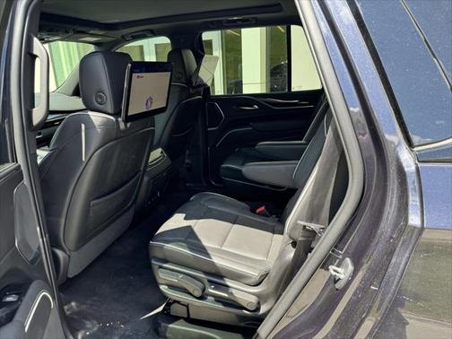 2023 Cadillac Escalade Sport
