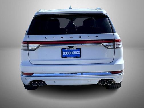 Pristine White Metallic Tri-Coat 2020 Lincoln Aviator Black Label AWD