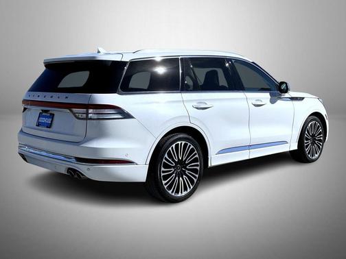 Pristine White Metallic Tri-Coat 2020 Lincoln Aviator Black Label AWD