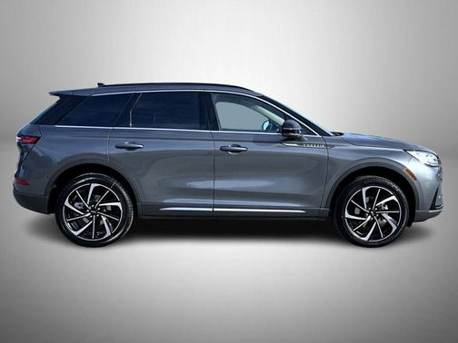 asher gray metallic clearcoat 2026 Lincoln Corsair Reserve