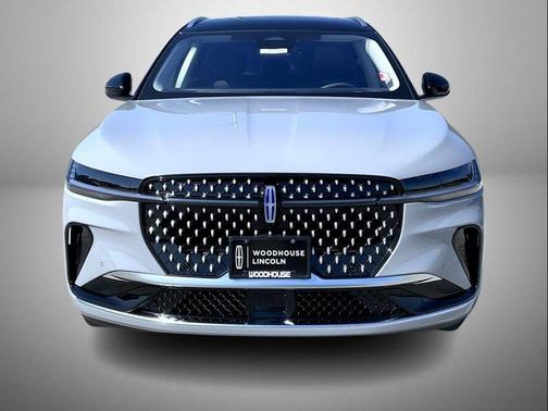 Gray Matter Metallic Clearcoat 2026 Lincoln Nautilus Reserve