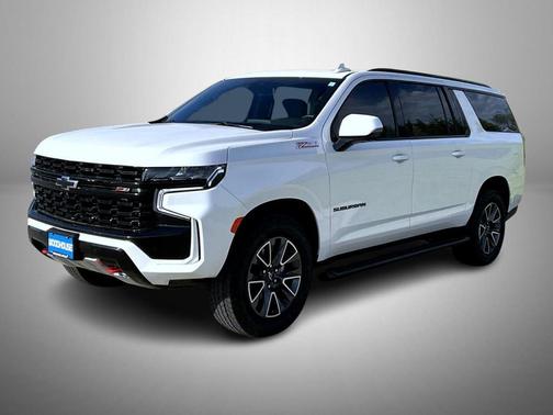Iridescent Pearl Tricoat 2023 Chevrolet Suburban 4WD Z71