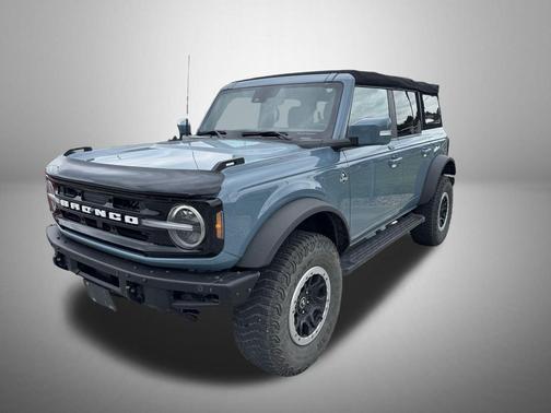 Area 51 2022 Ford Bronco Outer Banks