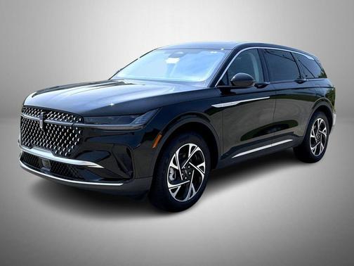 Infinite Black Metallic Clearcoat 2026 Lincoln Nautilus Premiere