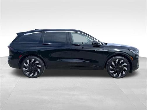 2025 Lincoln Nautilus Black Label