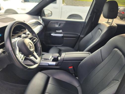 Mountain Grey Metallic 2021 Mercedes-Benz GLB 250 4MATIC
