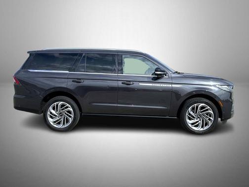 Starlight 2025 Lincoln Navigator Reserve