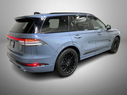Whisper Blue Metallic Clearcoat 2026 Lincoln Aviator Reserve AWD
