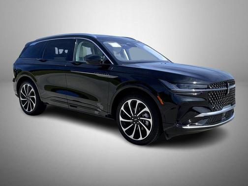 Infinite Black Metallic Clearcoat 2026 Lincoln Nautilus Black Label