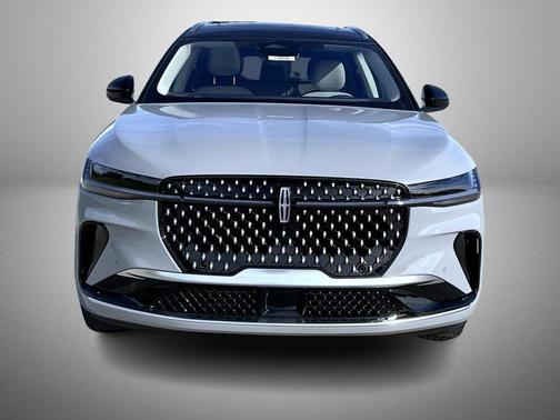 Gray Matter Metallic Clearcoat 2026 Lincoln Nautilus Reserve