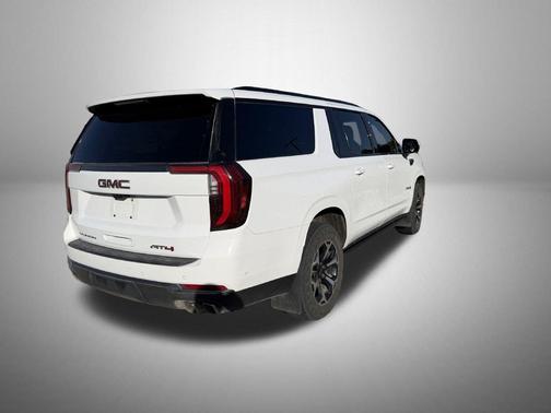Summit White 2025 GMC Yukon XL 4WD AT4