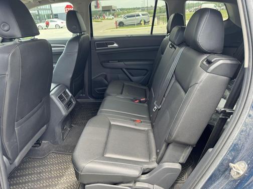 Blue Metallic 2019 Volkswagen Atlas 3.6L SEL
