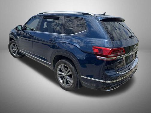 Blue Metallic 2019 Volkswagen Atlas 3.6L SEL