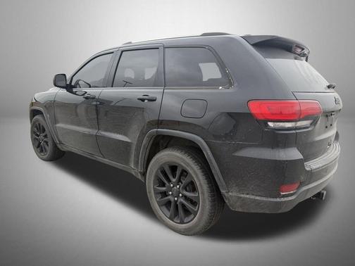 2017 Jeep Grand Cherokee Laredo