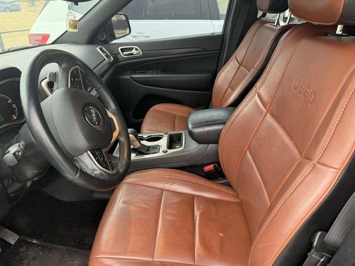 2017 Jeep Grand Cherokee Laredo