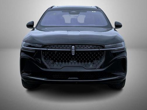 Infinite Black Metallic Clearcoat 2026 Lincoln Nautilus Reserve