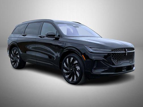 Infinite Black Metallic Clearcoat 2026 Lincoln Nautilus Reserve
