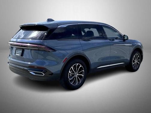 Whisper Blue Metallic Clearcoat 2026 Lincoln Nautilus Premiere