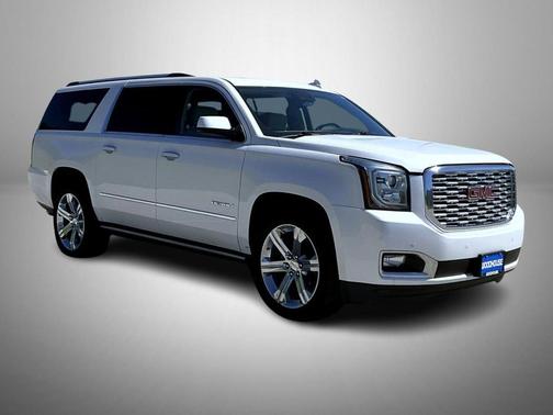 White Frost Tricoat 2019 GMC Yukon XL Denali
