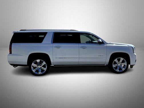 White Frost Tricoat 2019 GMC Yukon XL Denali