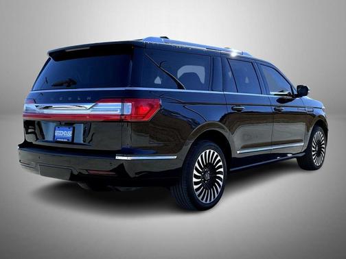 2021 Lincoln Navigator Black Label