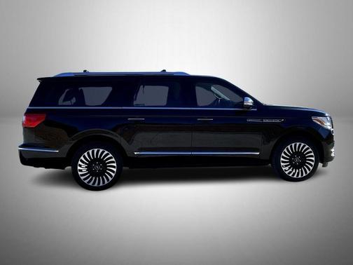 2021 Lincoln Navigator Black Label