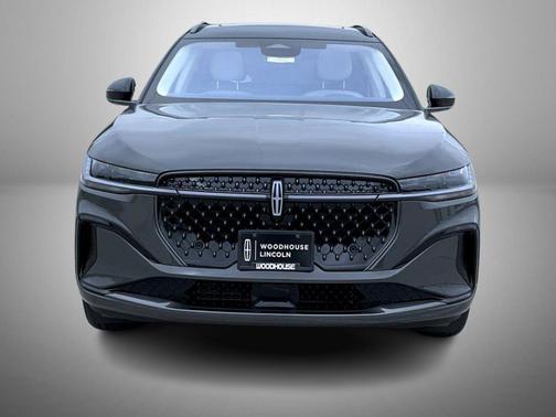 Chroma Caviar Dark Gray Metallic Clearcoat 2026 Lincoln Nautilus Black Label