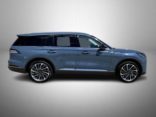 Whisper Blue Metallic Clearcoat 2026 Lincoln Aviator Reserve AWD