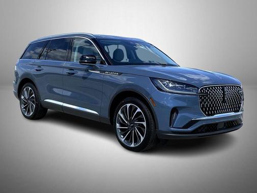 Whisper Blue Metallic Clearcoat 2026 Lincoln Aviator Reserve AWD