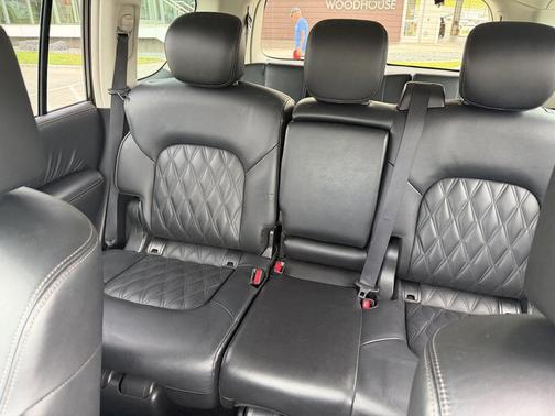 Aspen White TriCoat Pearl 2022 Nissan Armada Platinum 4WD