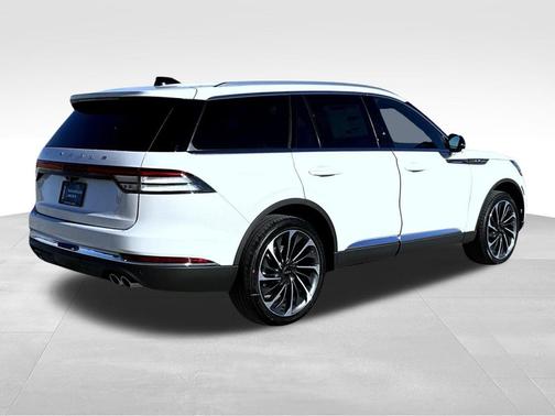 Pristine White Metallic Tri-Coat 2026 Lincoln Aviator Reserve AWD