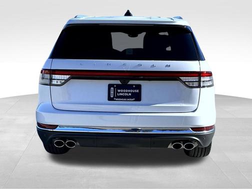 Pristine White Metallic Tri-Coat 2026 Lincoln Aviator Reserve AWD