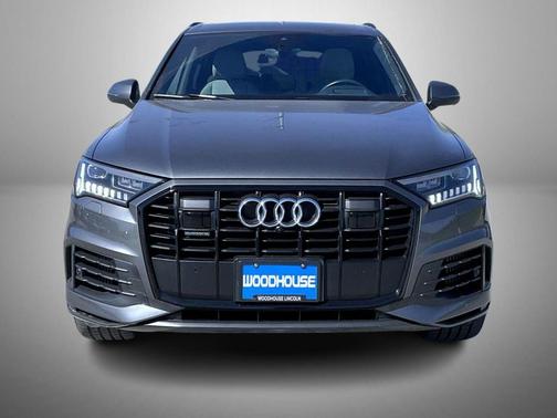 Samurai Gray Metallic 2021 Audi Q7 55 Prestige