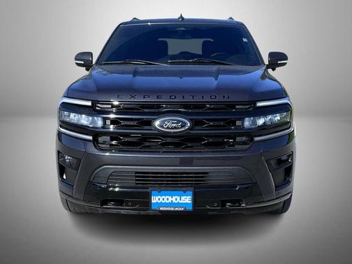 Dark Matter Gray Metallic 2024 Ford Expedition Limited